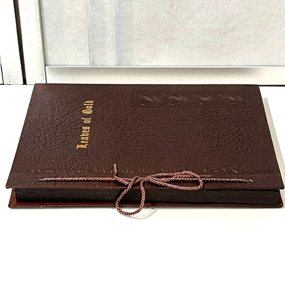 Leaves Of Gold 1948 Leather-bound Anthology - Picture 4 of 6